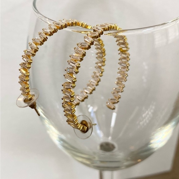 The M Jewelers NY Gold Vermeil Hoop Earrings Emerald Cut Crystal Clusters - Picture 2 of 6